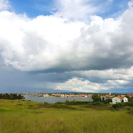 Apartment In Nin With Terrace, Air Conditioning, W-Lan 4473-1 Appartamento *